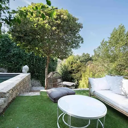 Golfe De St Tropez 3 Pieces Jardin Piscine Privee