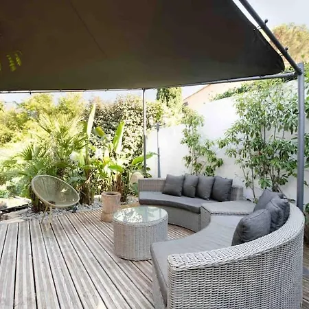 Golfe De St Tropez 3 Pieces Jardin Piscine Privee * 圣马克西姆